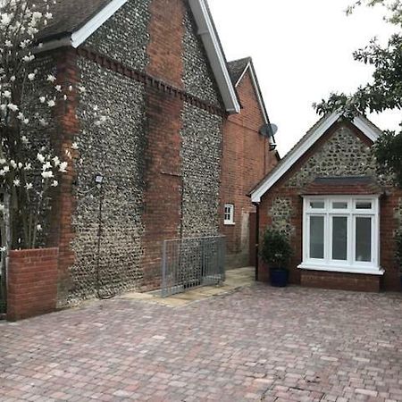 The Coach House 75 Epsom Road Apartamento Guildford Exterior foto